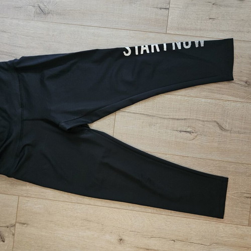 Leggings one size black like new
