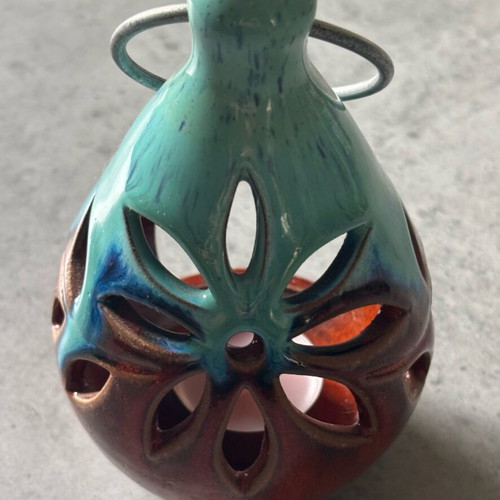 Candle holder like new, clay for tealight