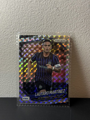 Lautaro Martinez Silver Mosaic Panini Prizm 2025/26 Card new