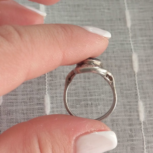 Silver ring 925 with black semi-precious stone like new