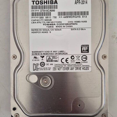 Toshiba DT01ACA050 500GB hard drive like new, 3.5 inch