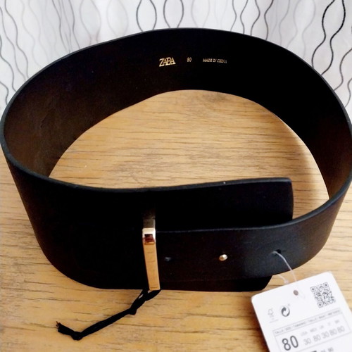 Zara Asymmetric Belt New, Black with Gold Buckle Size 80