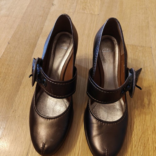 Clarks leather platform pumps bronze like new, size 38