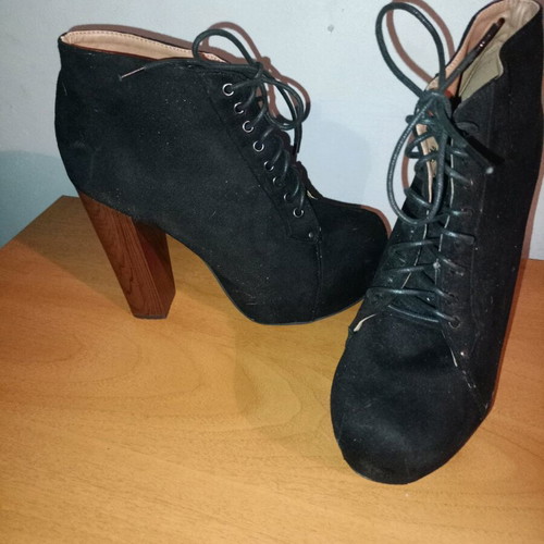 Women's ankle boots like new, velvet, size 40, black