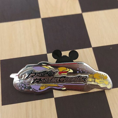 Rock 'n' Roller Coaster Aerosmith Disney pin like new, multicolor