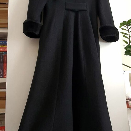 Coat 100% virgin wool new, black, size S