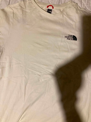 T-shirt The North Face size M used, white