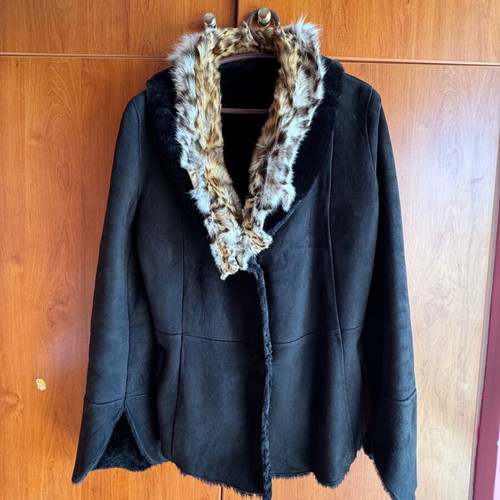 Shearling Original Sheepskin Women's Leather Coat Like New, Black and Grey