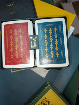 Kem double deck playing cards like new with original case