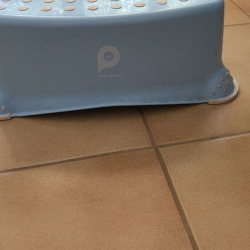 Prémaman Popotam step stool, blue
