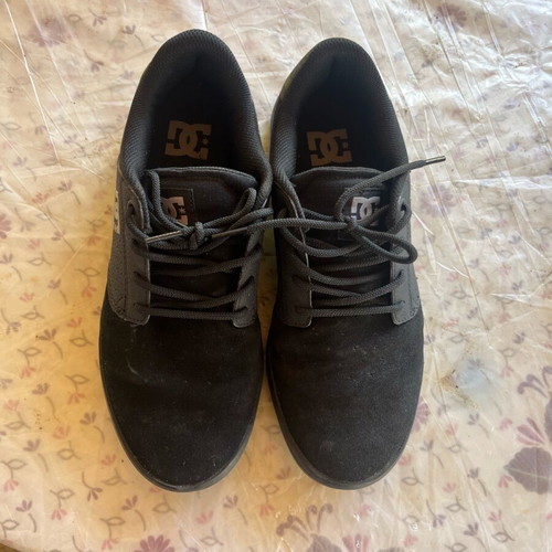 DC men's shoes like new, size 42, black
