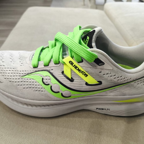 Saucony Ride 16 athletic shoes like new, size 42.5, gray