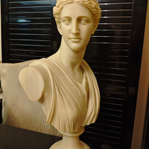 Female Ancient Greek Bust 50cm like new