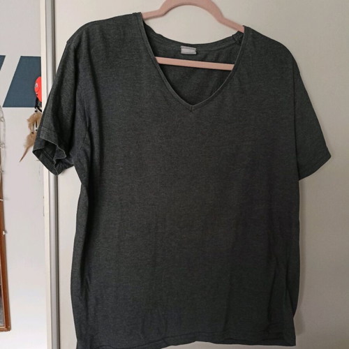 T-shirt women's used, gray, size XL