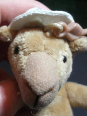 Bambino Dubai UAE soft camel keychain like new
