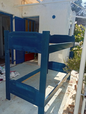 Bunk bed frame without mattresses
