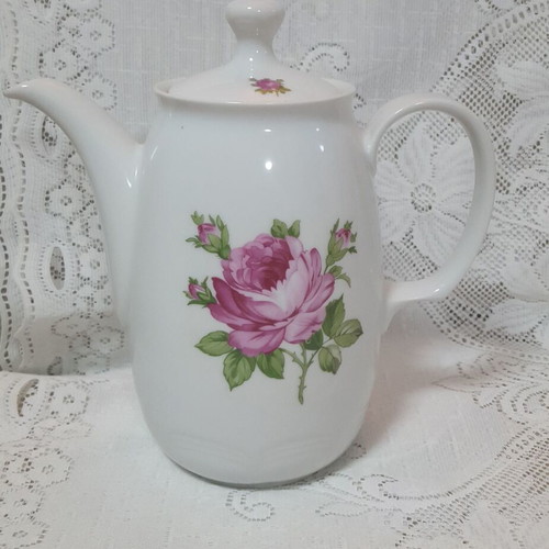 Vintage KAHLA Porcelain jug like new