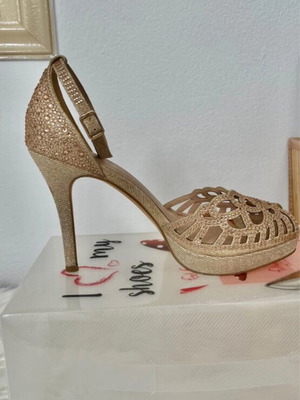 Evening shoe size 39 like new, beige gold with sparkles