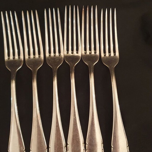 Cutlery set like new, 35 pieces