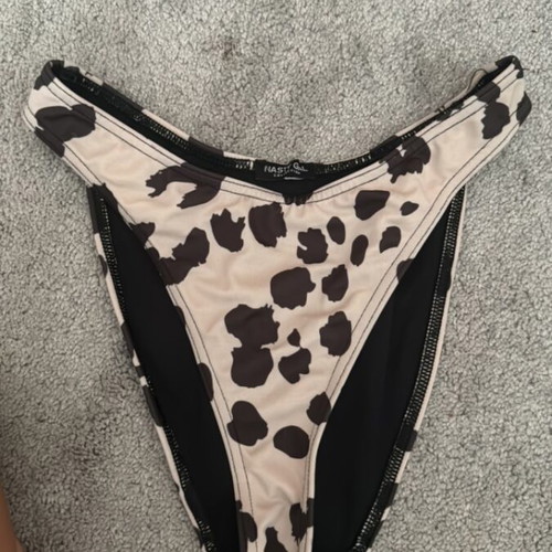 Swimwear bottom new, size M