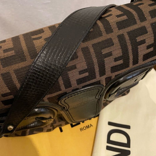 FENDI Authentic excellent 100%