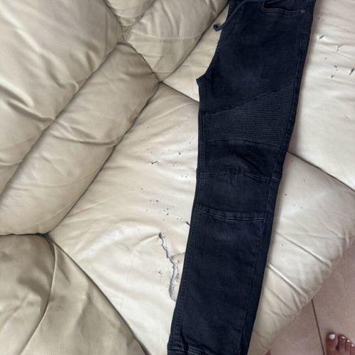 Black men's jeans Pull and Bear like new, size 38