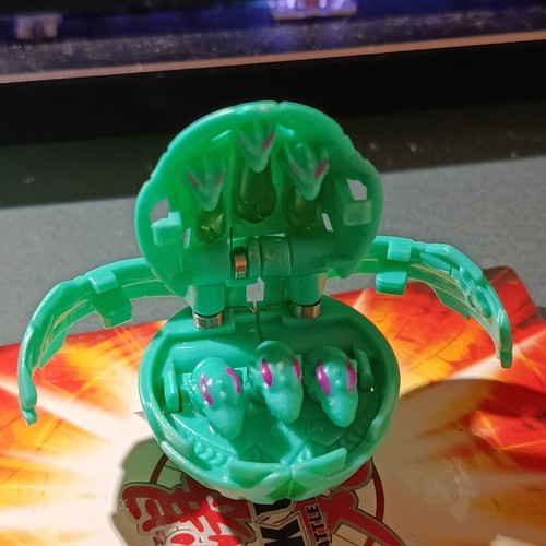 Bakugan Ventus Exedra figure