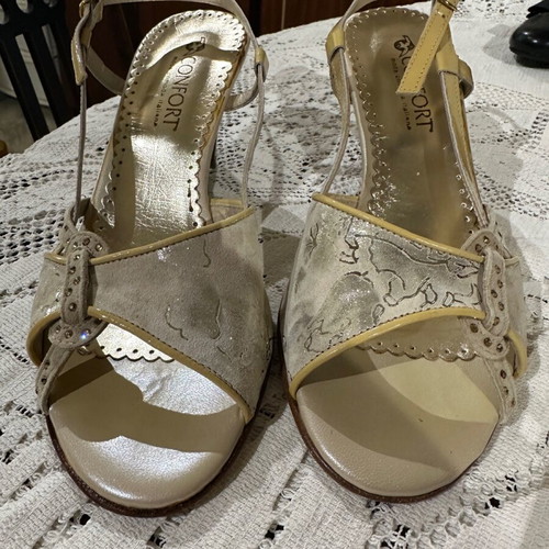 Women's sandals used size 38 Italian beige
