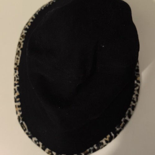 Bucket hat Helena Kyritsis reversible leopard black used
