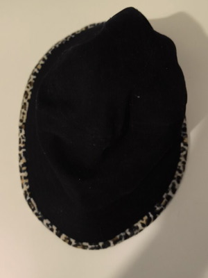 Bucket hat Helena Kyritsis reversible leopard black used