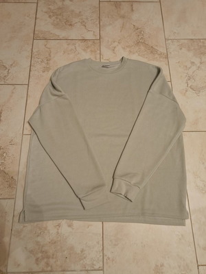 Zara sweater like new, pistachio color, size XL