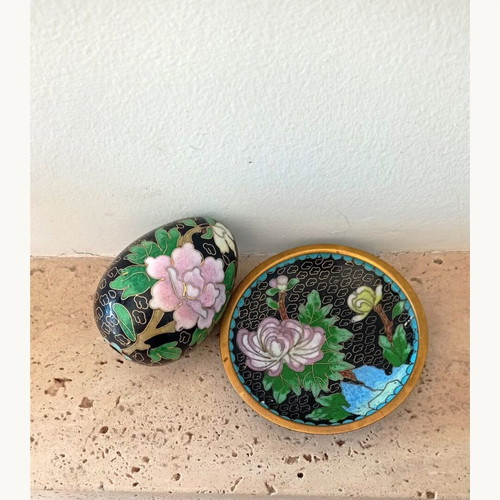 Vintage cloisonné egg and saucer set like new