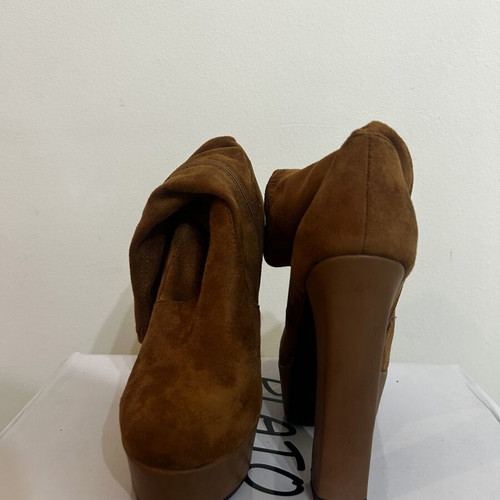 Fullah Sugah tan suede high-heeled ankle boots size 37 new