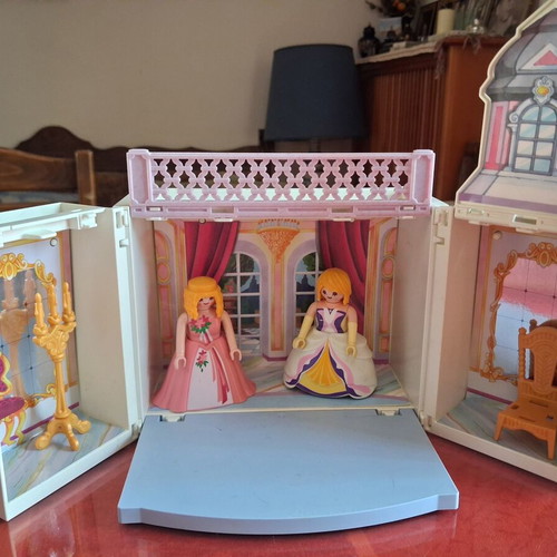 Playmobil Take Along Play Boxes set: Knights castle & Princess palace, 2 pieces