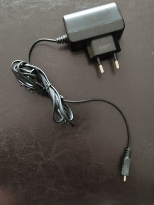 Sony Ericsson micro usb charger used