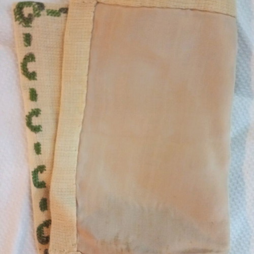 Set of 4 hand-embroidered napkins used