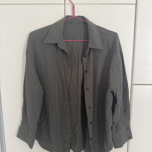 Zara button up shirt khaki size M like new