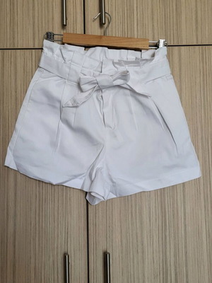 Zara high-waisted shorts with bow like new, white, size S