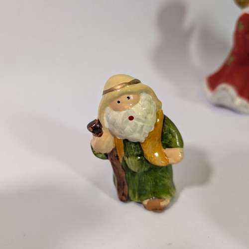 Christmas decorations used, pack of 6 pieces