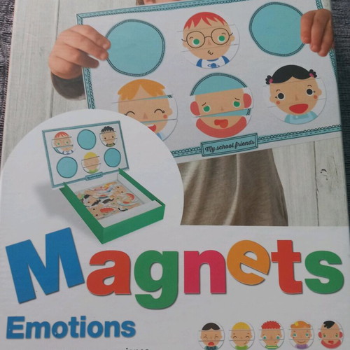 Magnetic emotions board like new for children's education
