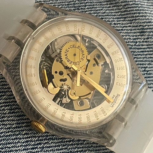Swatch Limited Edition SUOZ161 41 mm like new with silicone strap