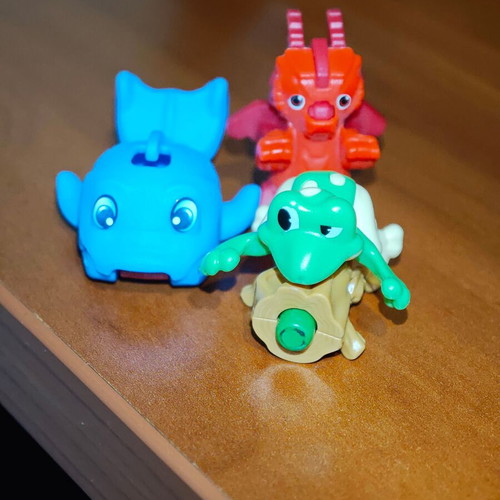 Kinder figures new, box only