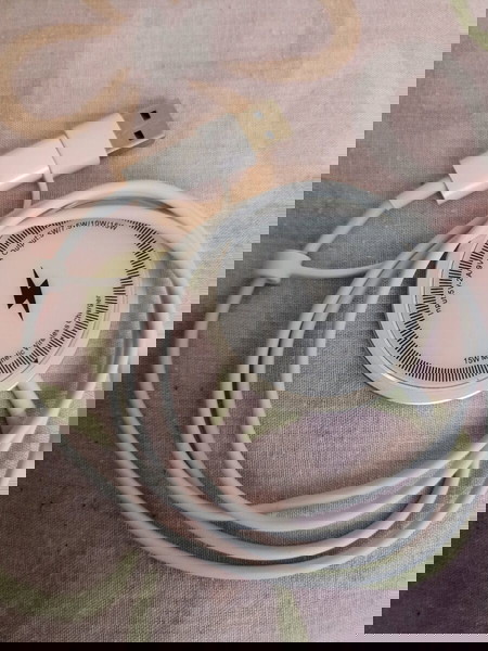 Ασύρματος φορτιστής iPhone