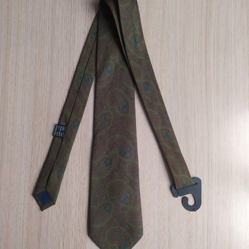 Galfa Club Italy men's silk tie like new multicolor 9 cm