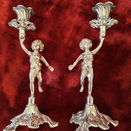 Vintage cherubs metal candlesticks pair, excellent condition