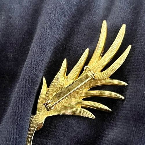 Vintage pin like new, gold-colored, 6 cm height