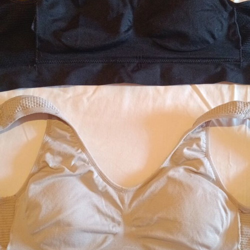 Bras set like new, 4 pieces, black and blue