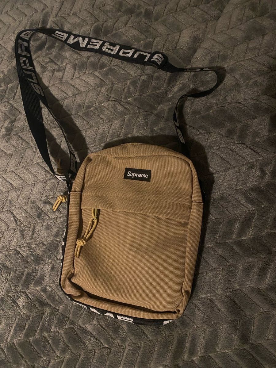 Khaki supreme sales shoulder bag