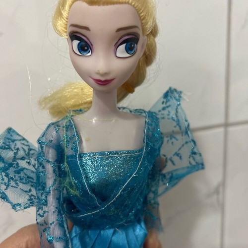 Elsa doll like new