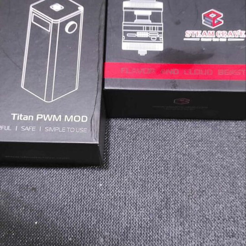 Steam Crave Titan Mod and Ragnar RTA like new, black